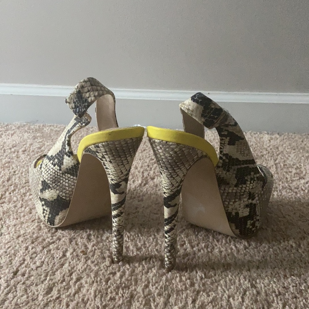 Platform heels - Picture 3 of 5